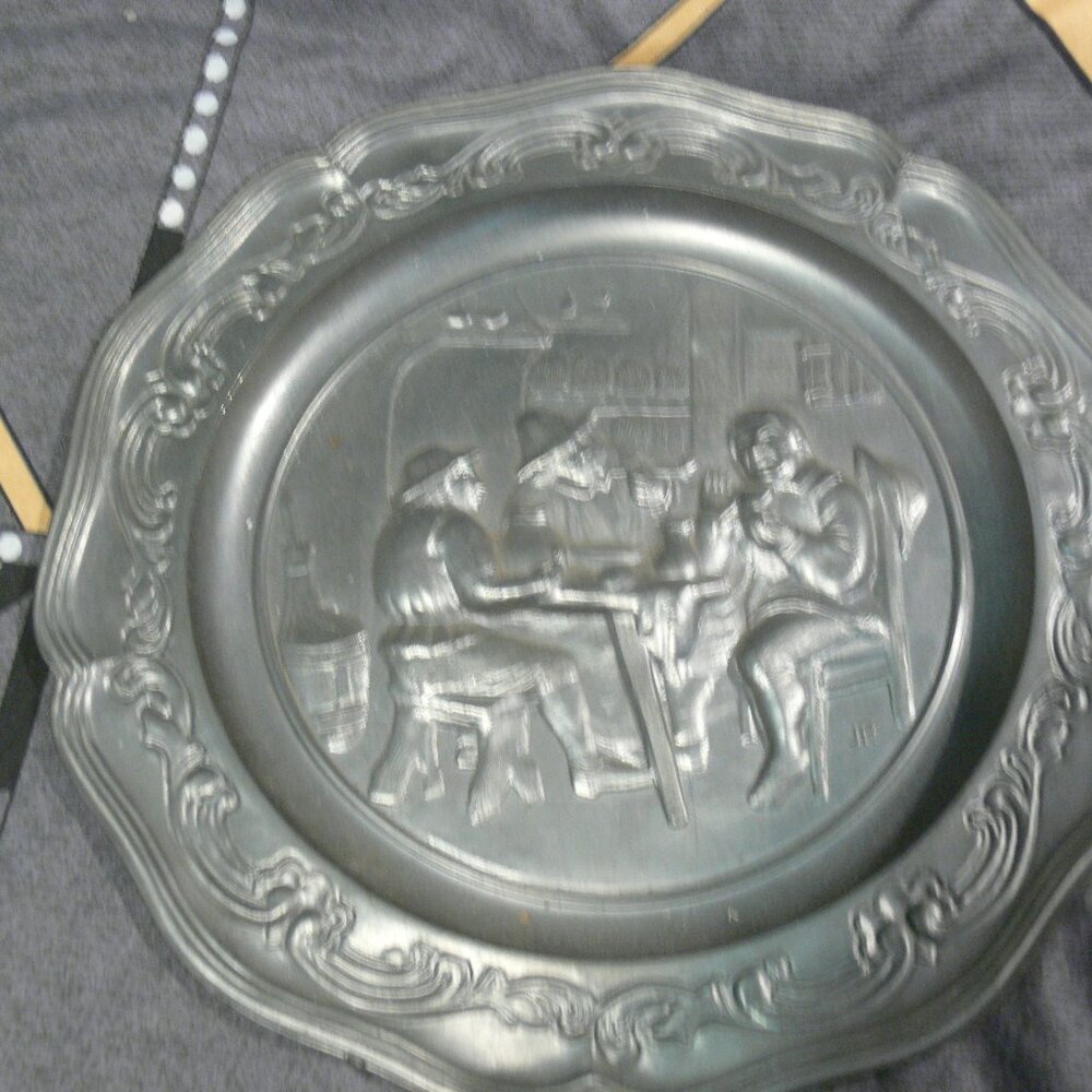PURE PEWTER PLATE 30 CM READY TO HANG,MADE IN HOLLAND